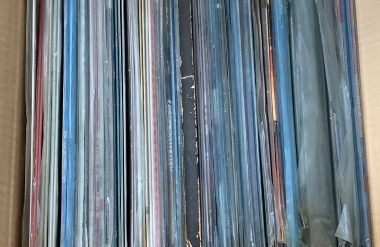 【名古屋】レコードを売るなら中古レコード専門店で売るのがお得で安心な理由があります。